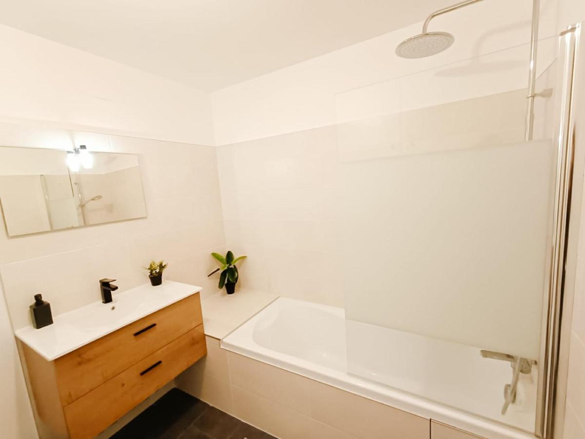 Cosy Perle - 2Ch - Quartier Des Halles & Parking Souterrain بو المظهر الخارجي الصورة
